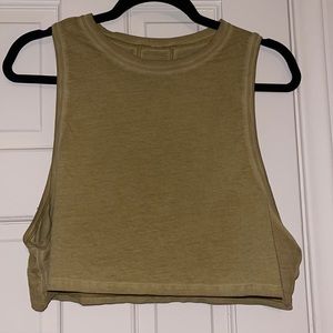 Lululemon crop top